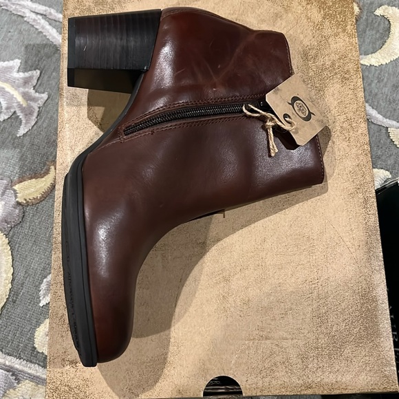 New Born ALTER Bootie size 10 leather COGNAC F/G new in box - Picture 3 of 7